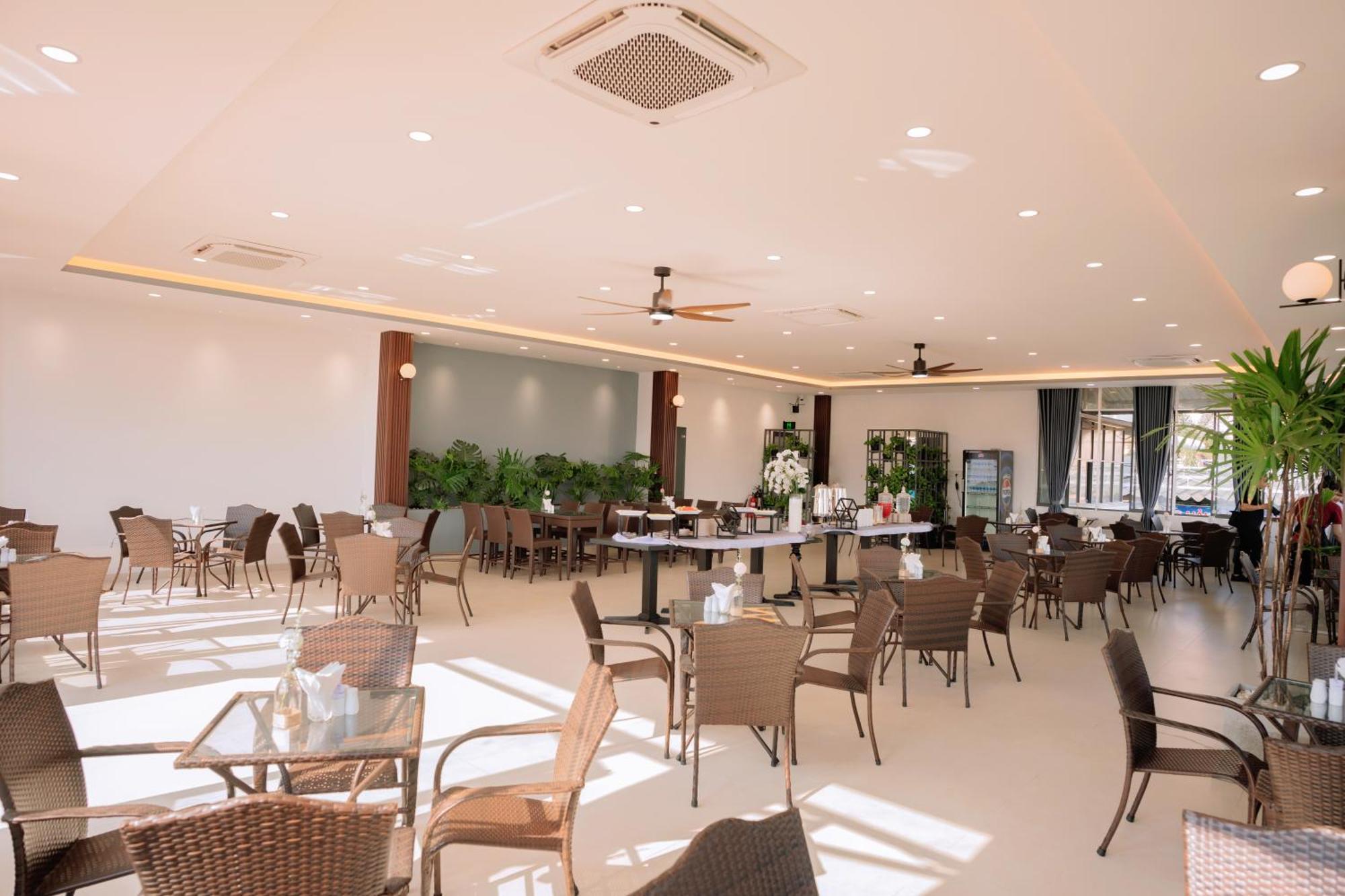 Song Tien Hotel Mỹ Tho Zewnętrze zdjęcie