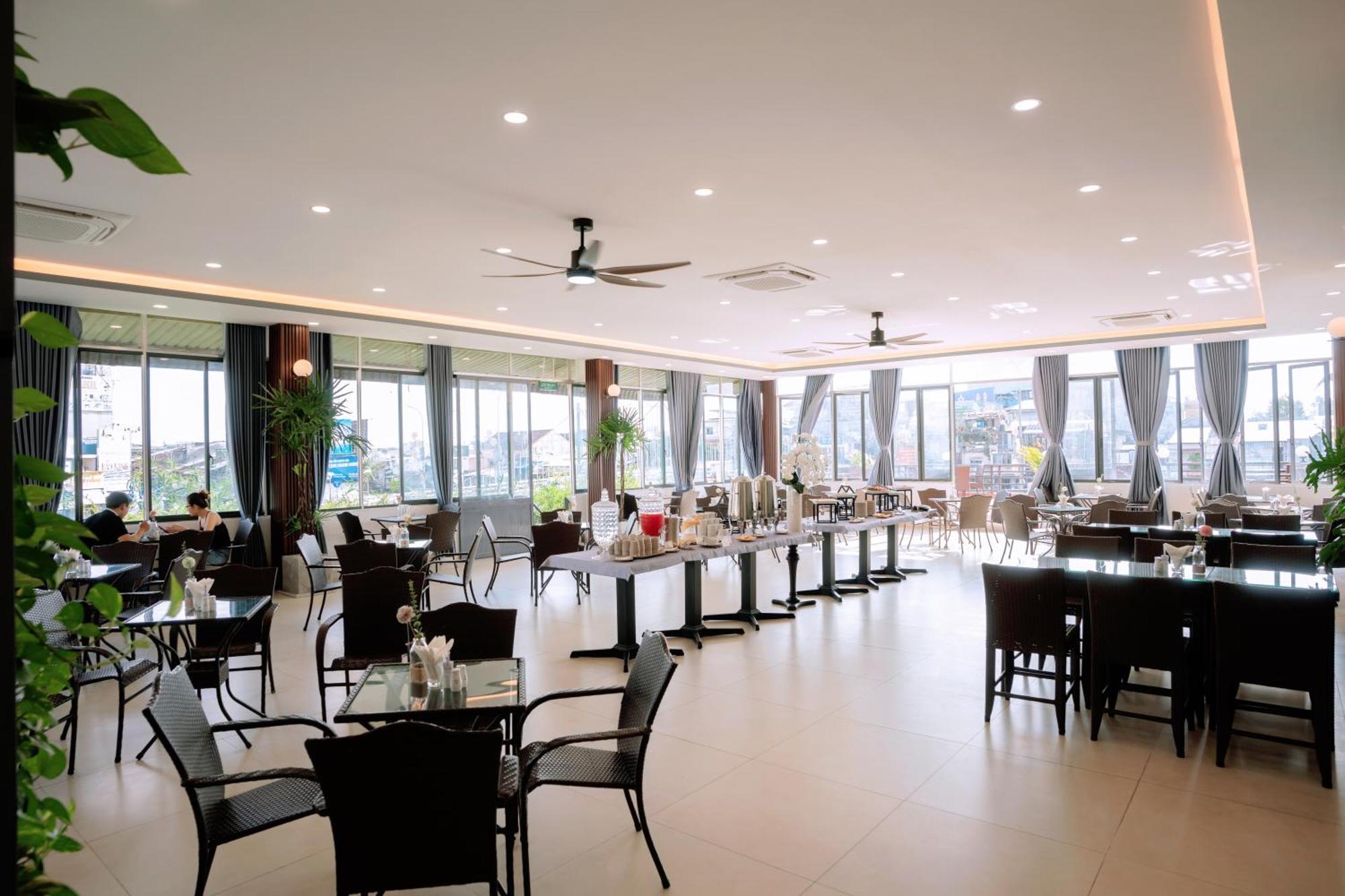 Song Tien Hotel Mỹ Tho Zewnętrze zdjęcie