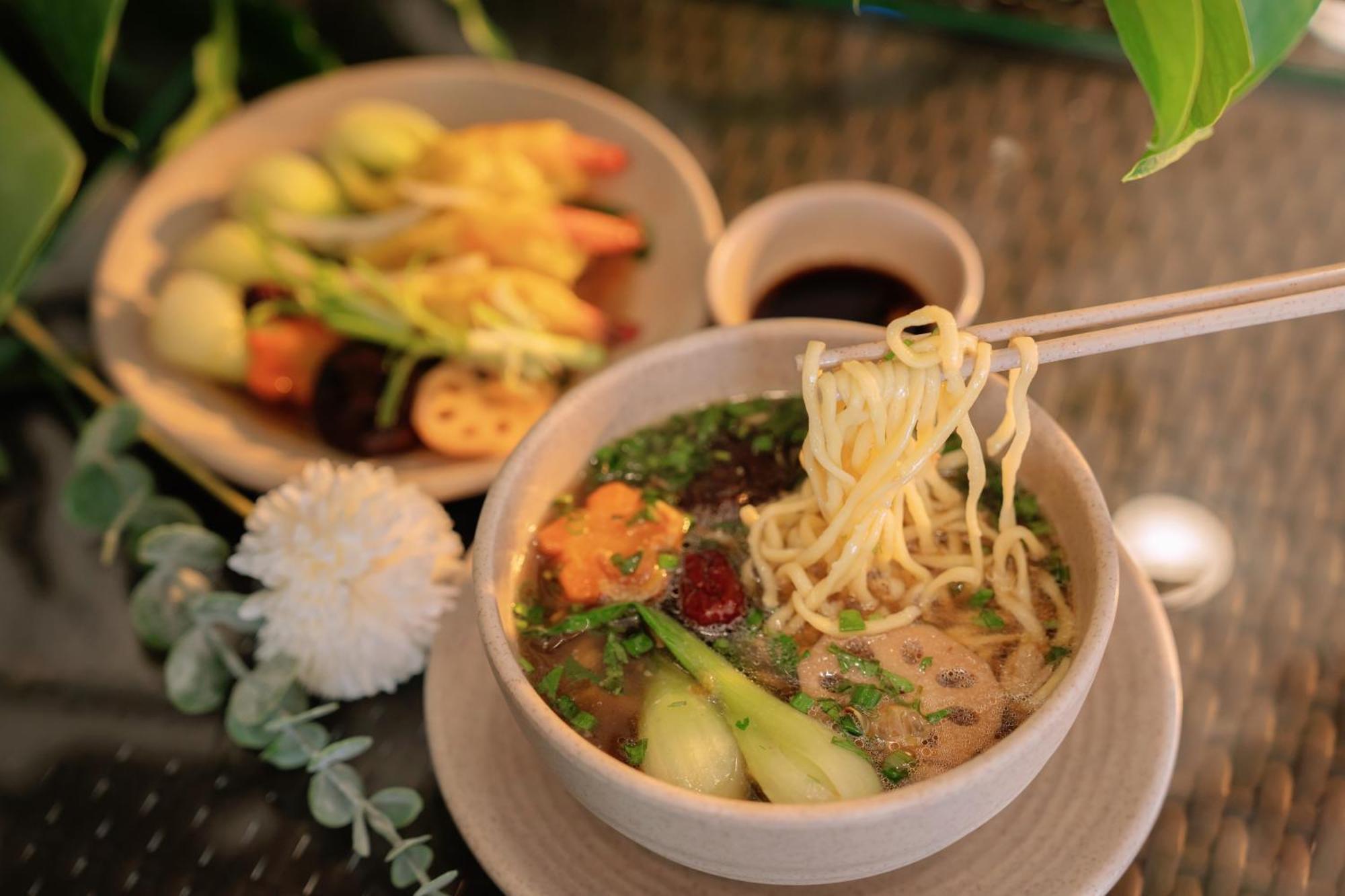 Song Tien Hotel Mỹ Tho Zewnętrze zdjęcie